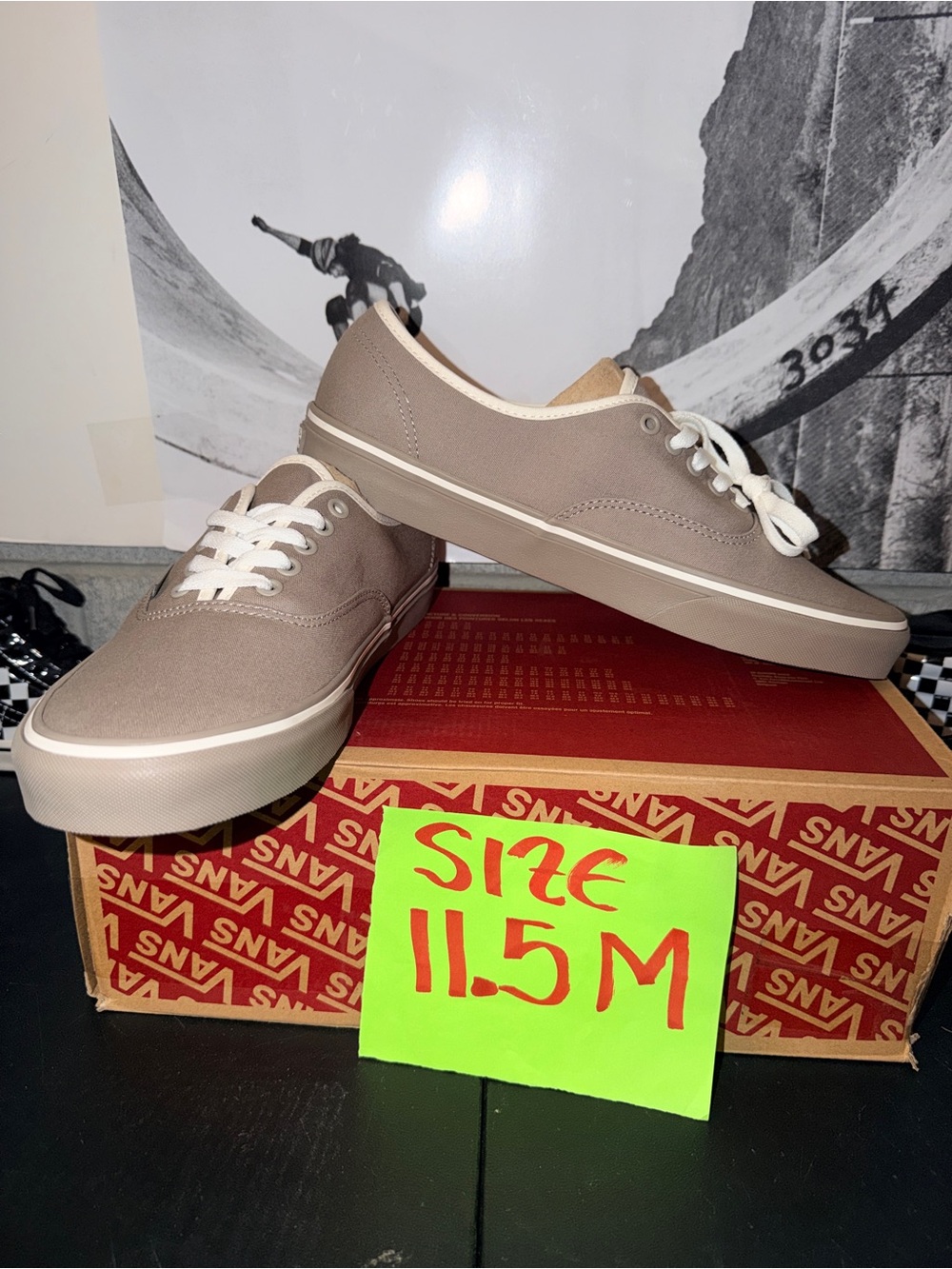 Vans Authentic sz 11.5 Men 13.0 Woman